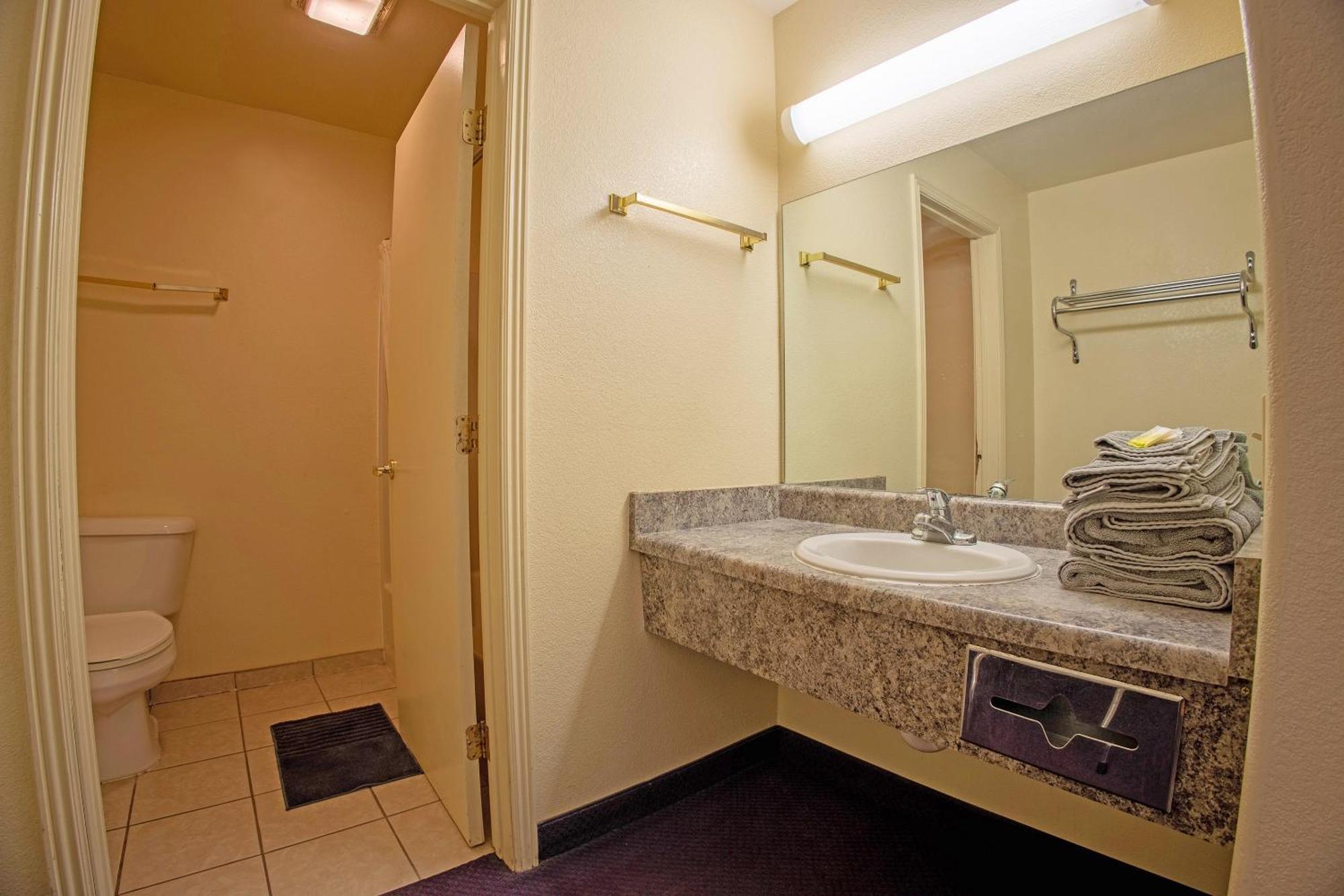 Holiday Motel, Lordsburg By Oyo Exterior photo